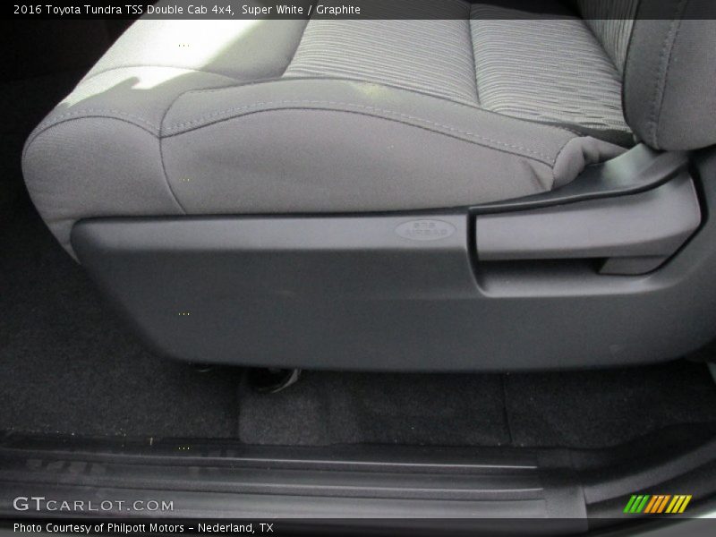 Super White / Graphite 2016 Toyota Tundra TSS Double Cab 4x4