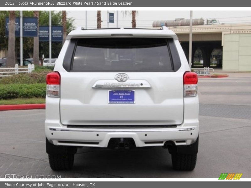 Blizzard White Pearl / Sand Beige Leather 2013 Toyota 4Runner SR5