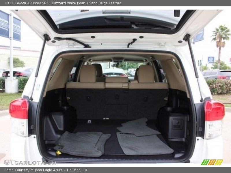 Blizzard White Pearl / Sand Beige Leather 2013 Toyota 4Runner SR5