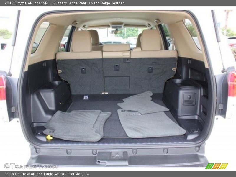 Blizzard White Pearl / Sand Beige Leather 2013 Toyota 4Runner SR5