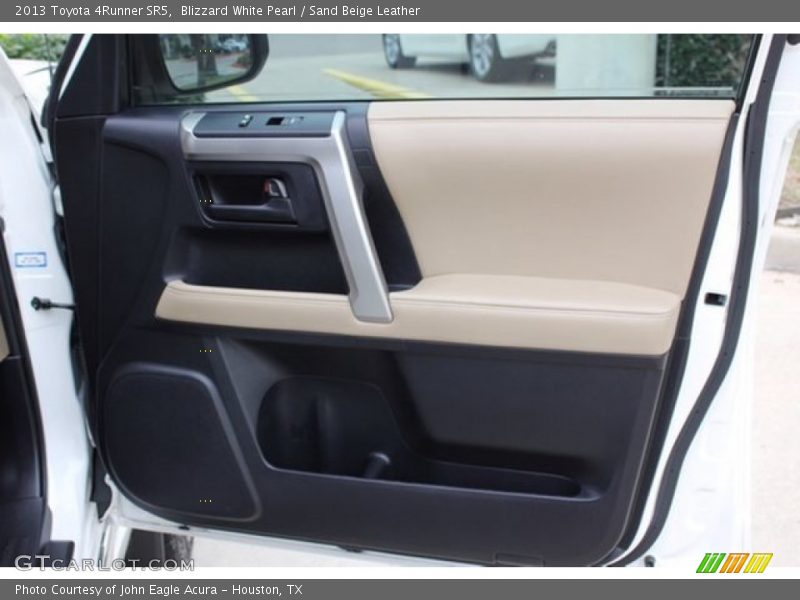 Blizzard White Pearl / Sand Beige Leather 2013 Toyota 4Runner SR5