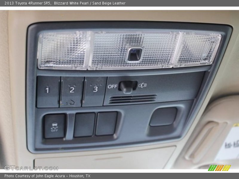 Blizzard White Pearl / Sand Beige Leather 2013 Toyota 4Runner SR5