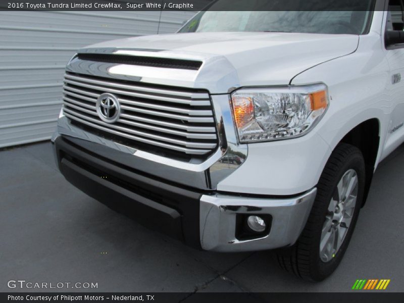 Super White / Graphite 2016 Toyota Tundra Limited CrewMax