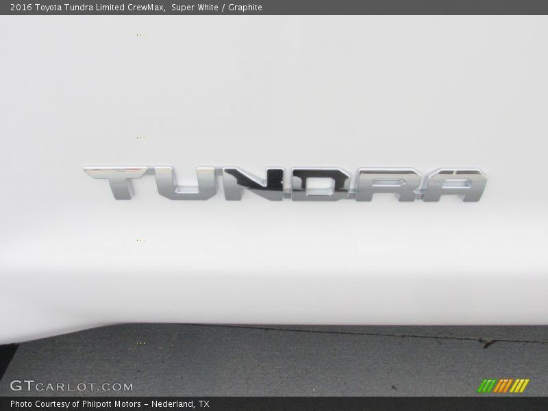 Super White / Graphite 2016 Toyota Tundra Limited CrewMax