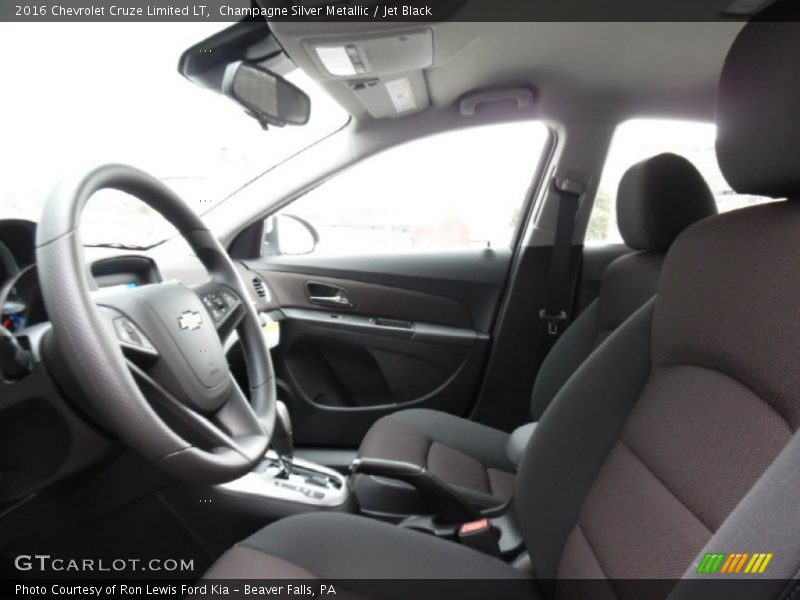 Champagne Silver Metallic / Jet Black 2016 Chevrolet Cruze Limited LT
