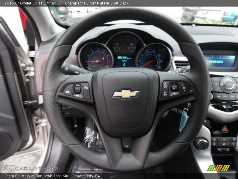 Champagne Silver Metallic / Jet Black 2016 Chevrolet Cruze Limited LT