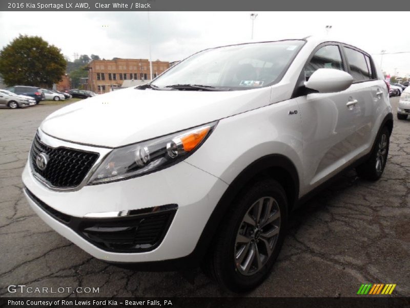 Front 3/4 View of 2016 Sportage LX AWD