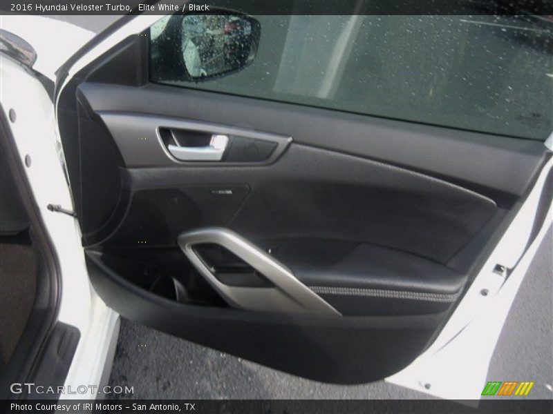 Elite White / Black 2016 Hyundai Veloster Turbo