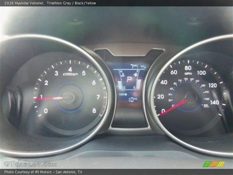 Triathlon Gray / Black/Yellow 2016 Hyundai Veloster