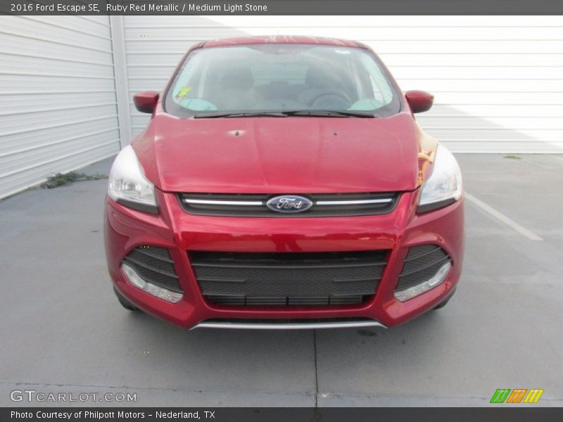 Ruby Red Metallic / Medium Light Stone 2016 Ford Escape SE