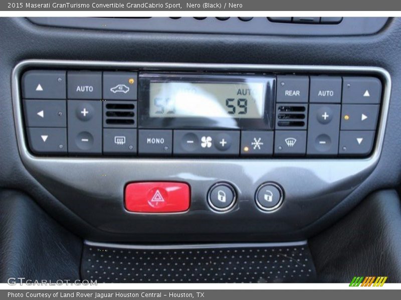 Controls of 2015 GranTurismo Convertible GrandCabrio Sport