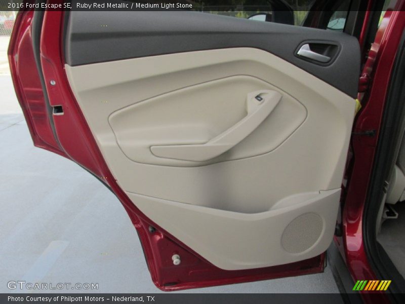 Ruby Red Metallic / Medium Light Stone 2016 Ford Escape SE