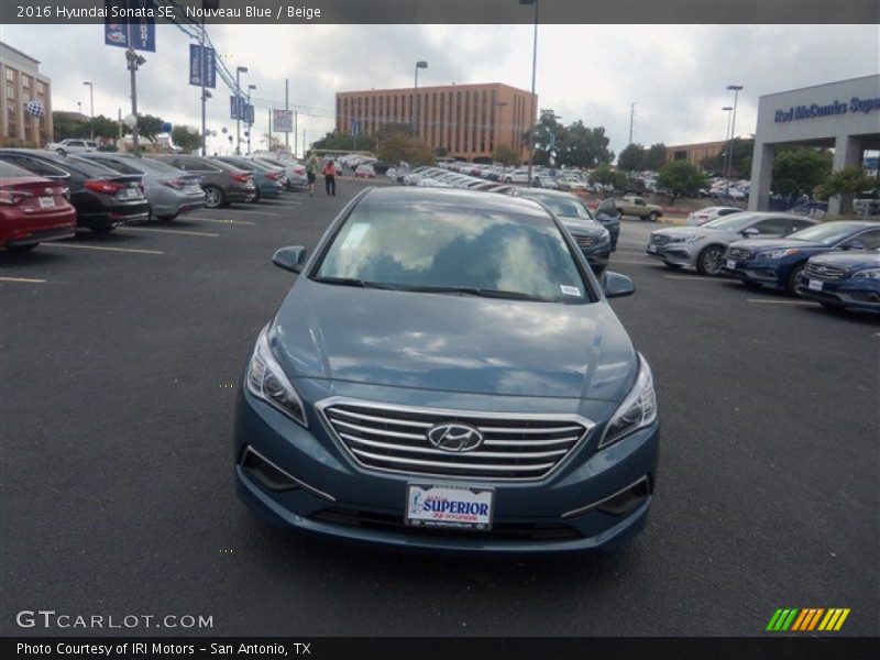 Nouveau Blue / Beige 2016 Hyundai Sonata SE
