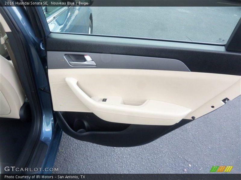 Nouveau Blue / Beige 2016 Hyundai Sonata SE