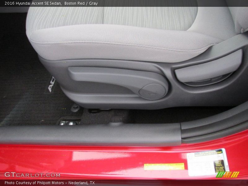 Boston Red / Gray 2016 Hyundai Accent SE Sedan