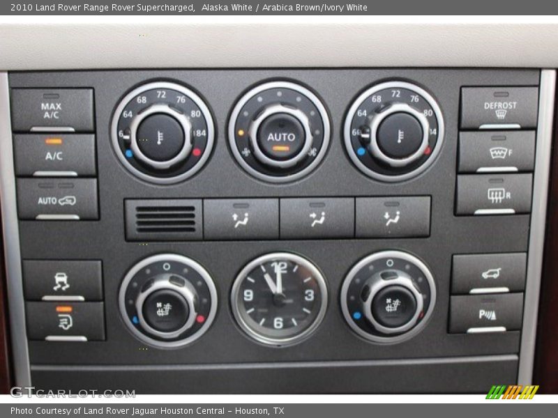 Controls of 2010 Range Rover Supercharged