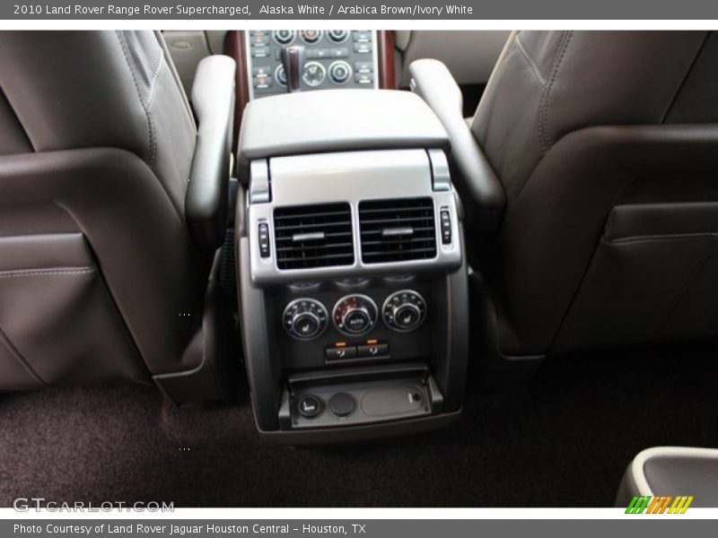 Controls of 2010 Range Rover Supercharged