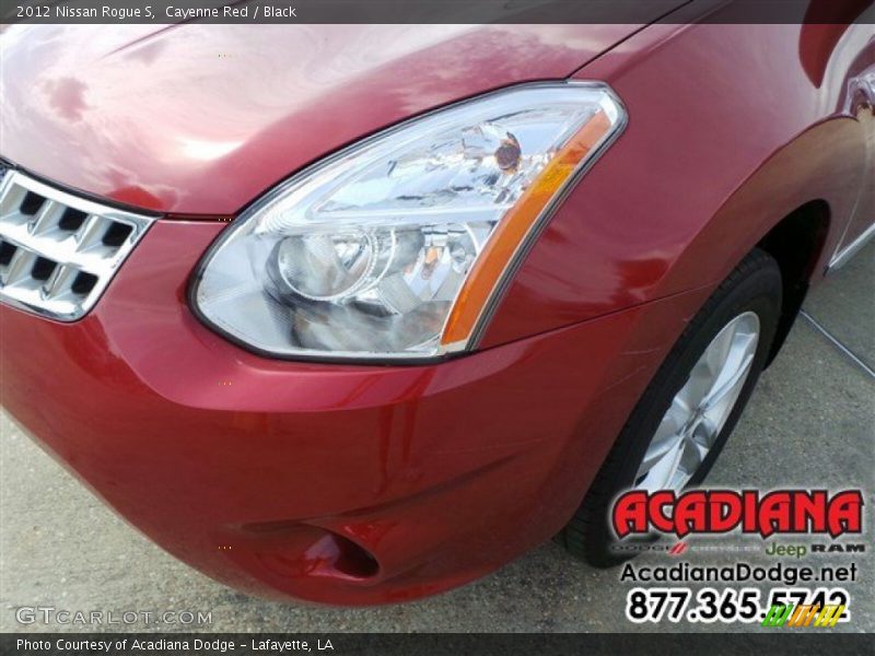 Cayenne Red / Black 2012 Nissan Rogue S