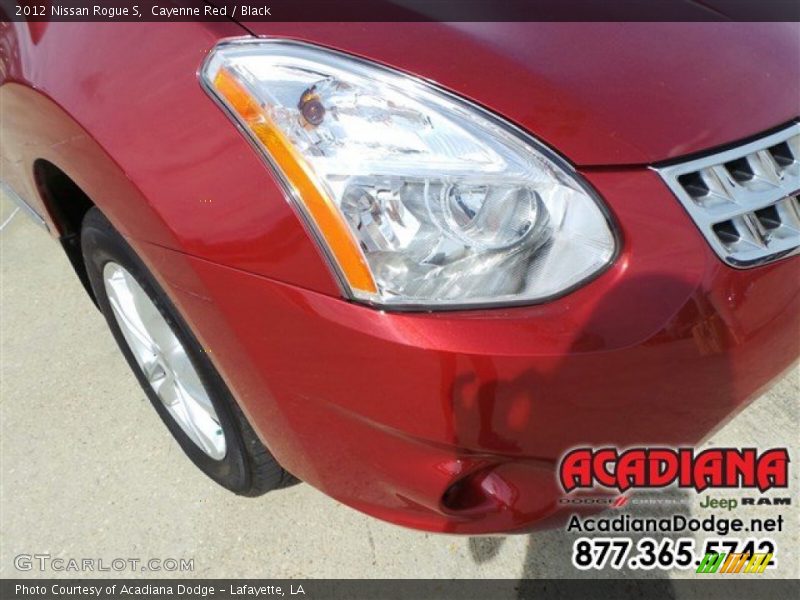 Cayenne Red / Black 2012 Nissan Rogue S