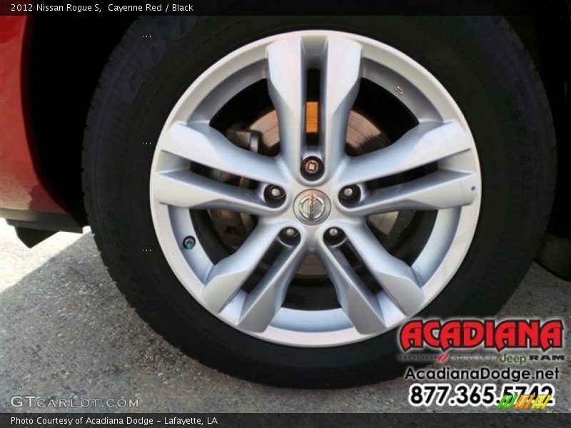 Cayenne Red / Black 2012 Nissan Rogue S