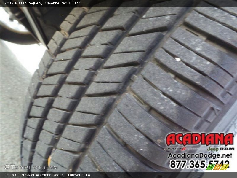 Cayenne Red / Black 2012 Nissan Rogue S