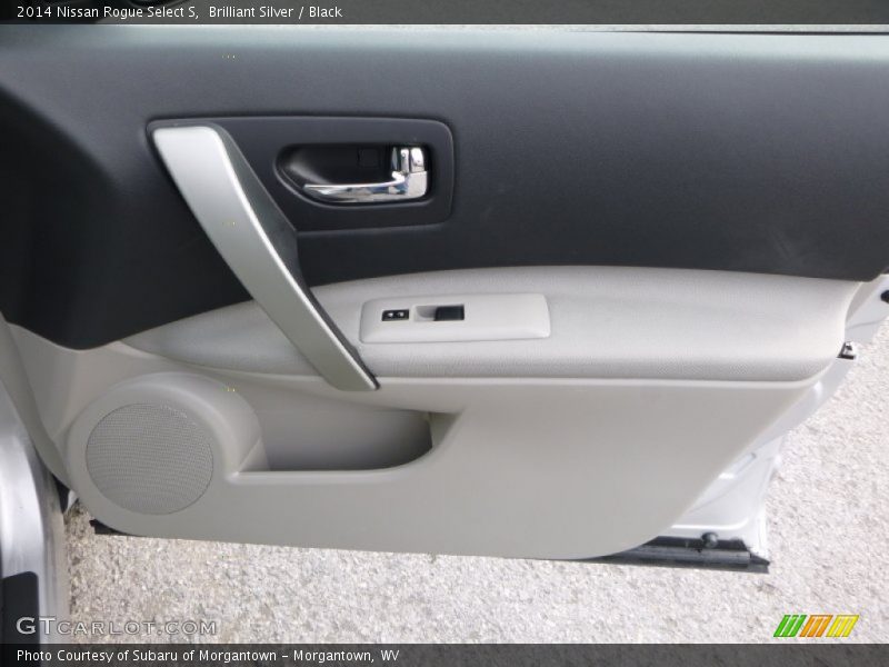 Brilliant Silver / Black 2014 Nissan Rogue Select S