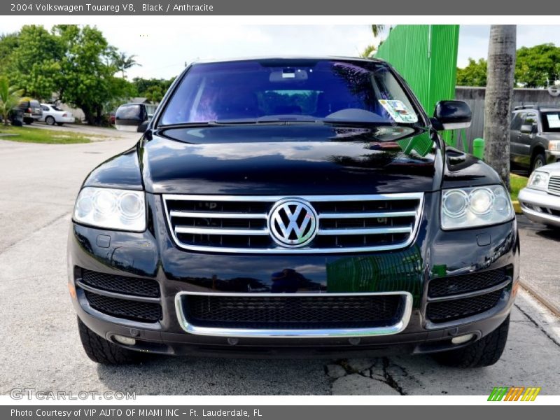 Black / Anthracite 2004 Volkswagen Touareg V8