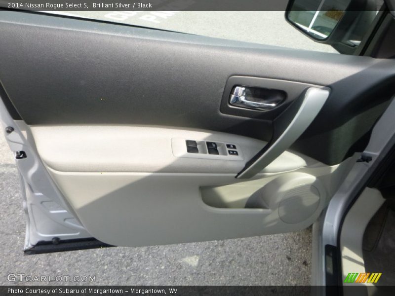 Brilliant Silver / Black 2014 Nissan Rogue Select S