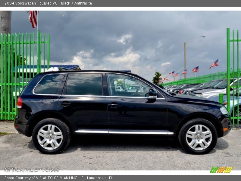Black / Anthracite 2004 Volkswagen Touareg V8