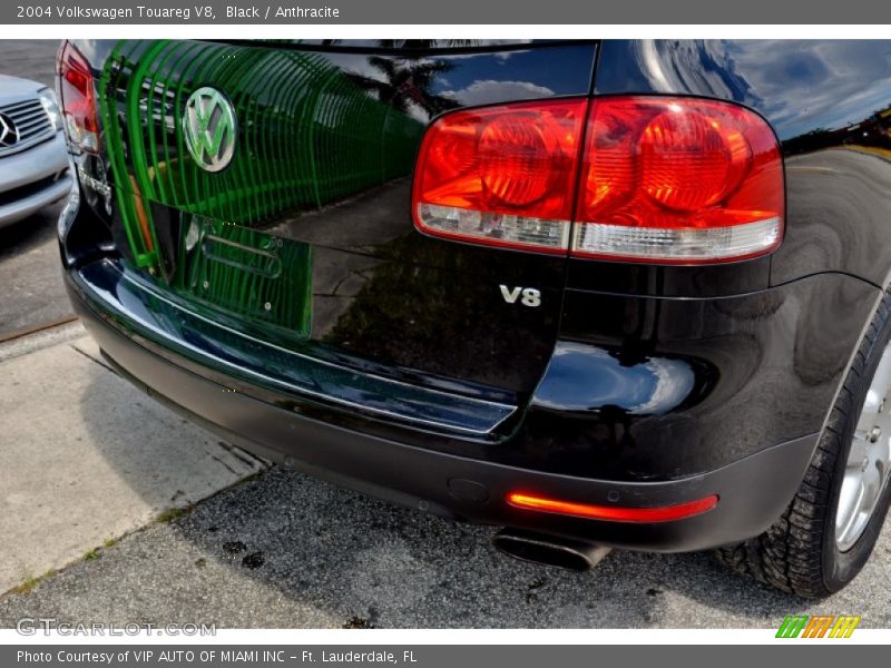 Black / Anthracite 2004 Volkswagen Touareg V8