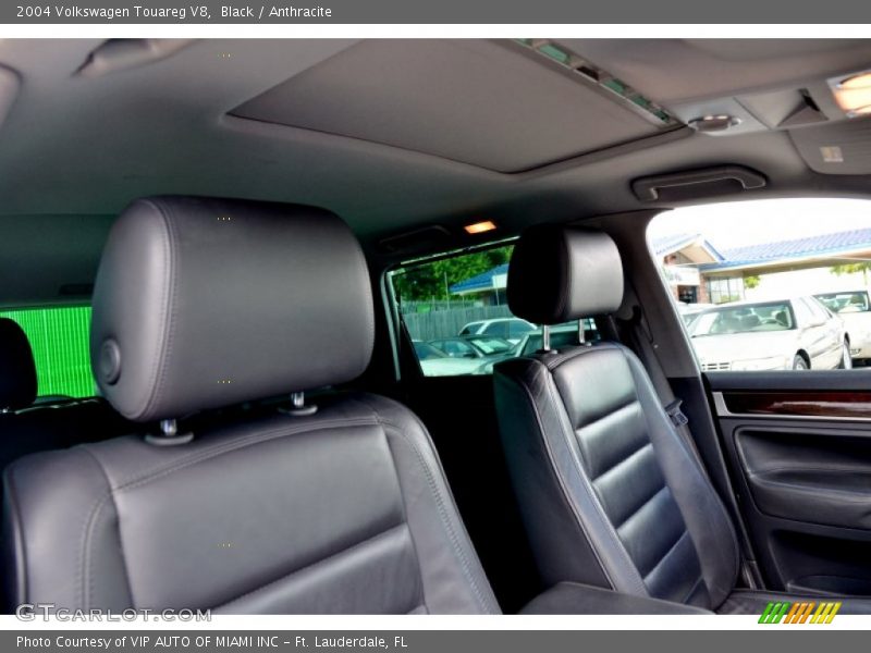 Black / Anthracite 2004 Volkswagen Touareg V8