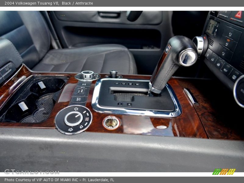 Black / Anthracite 2004 Volkswagen Touareg V8