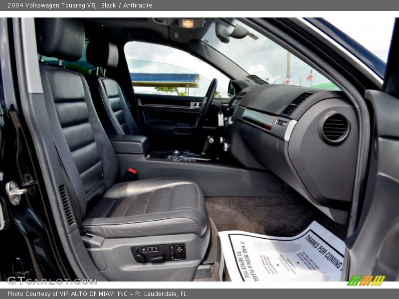 Black / Anthracite 2004 Volkswagen Touareg V8