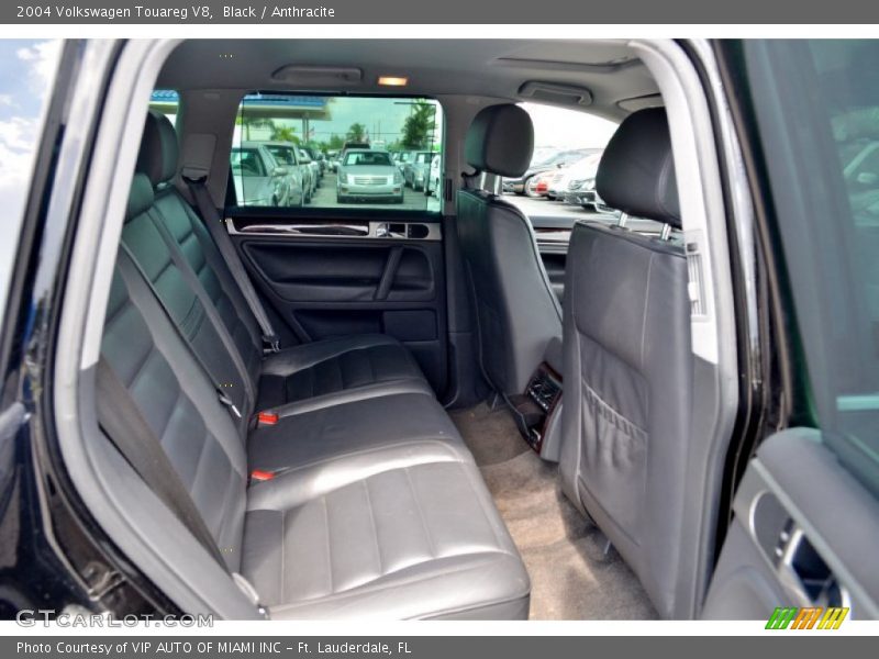 Black / Anthracite 2004 Volkswagen Touareg V8