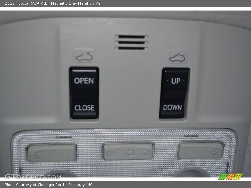 Magnetic Gray Metallic / Ash 2013 Toyota RAV4 XLE