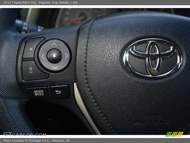 Magnetic Gray Metallic / Ash 2013 Toyota RAV4 XLE