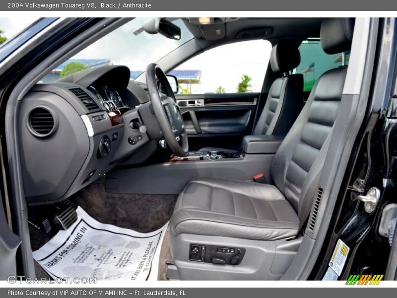 Black / Anthracite 2004 Volkswagen Touareg V8