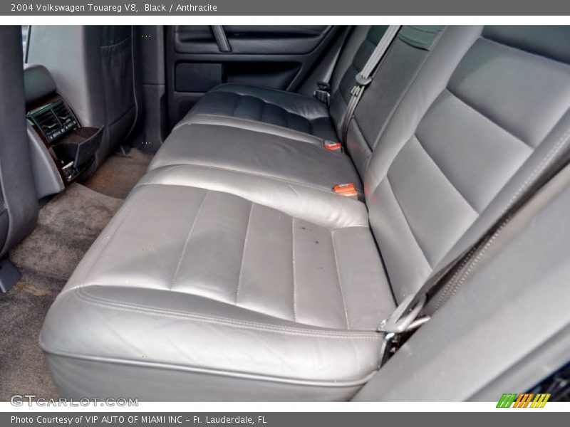 Black / Anthracite 2004 Volkswagen Touareg V8