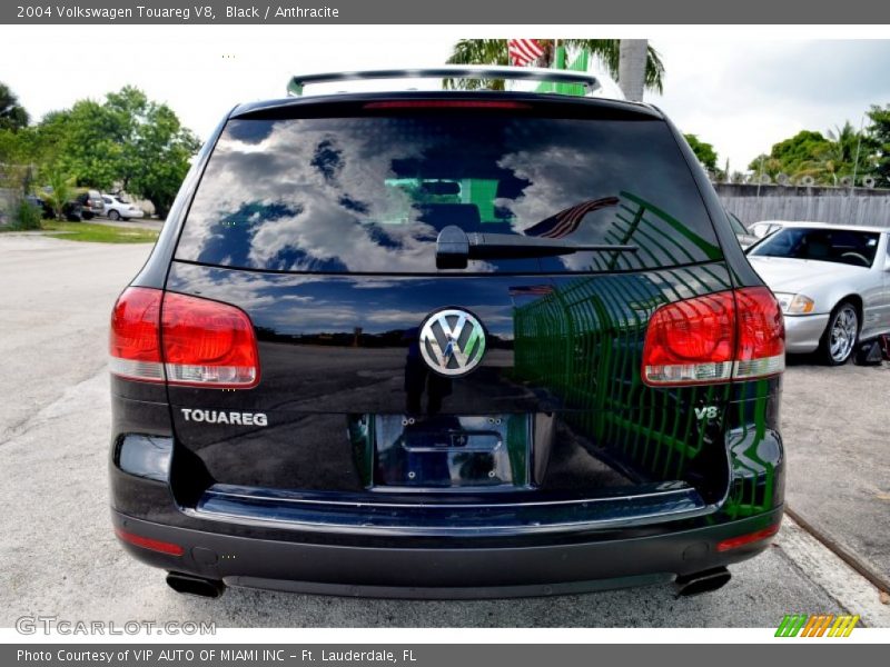Black / Anthracite 2004 Volkswagen Touareg V8