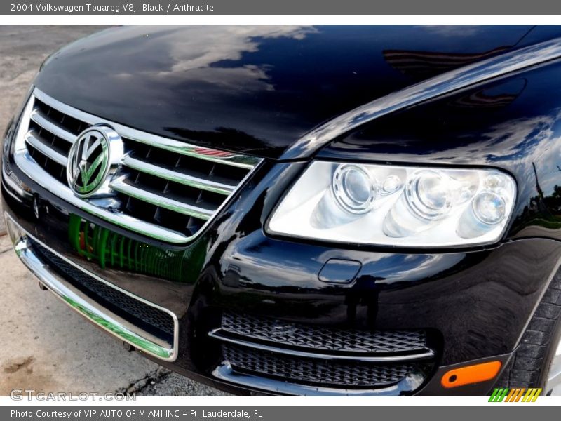 Black / Anthracite 2004 Volkswagen Touareg V8