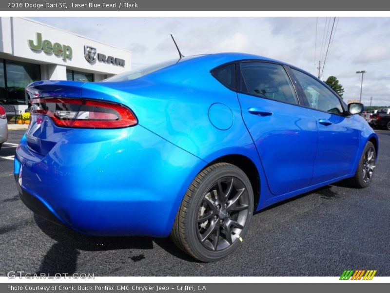 Laser Blue Pearl / Black 2016 Dodge Dart SE