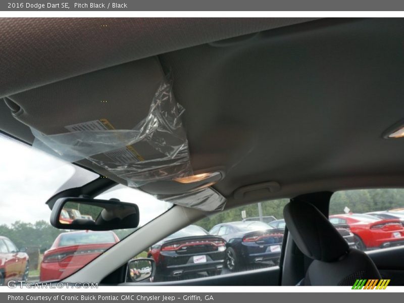 Pitch Black / Black 2016 Dodge Dart SE