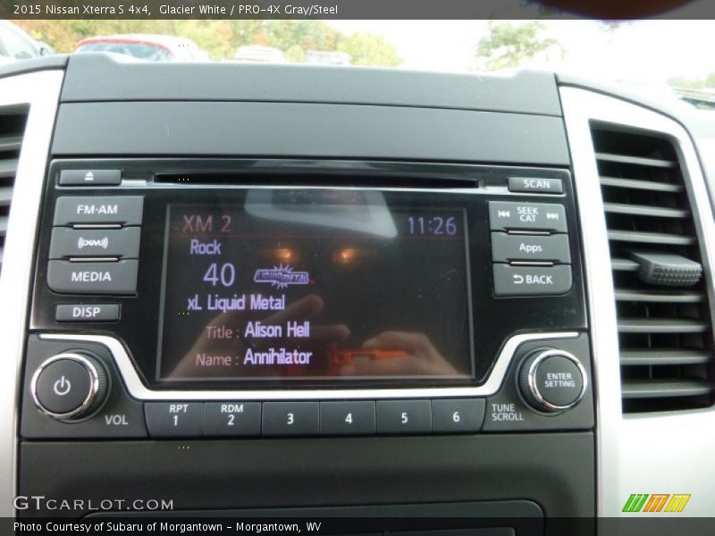 Glacier White / PRO-4X Gray/Steel 2015 Nissan Xterra S 4x4