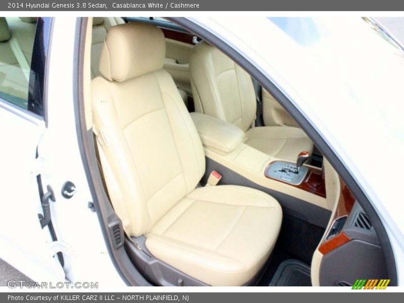 Front Seat of 2014 Genesis 3.8 Sedan