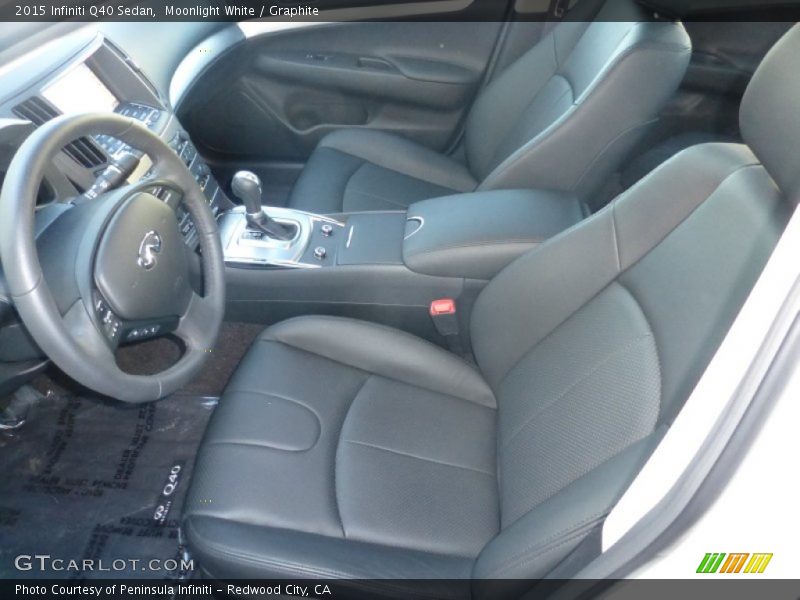 Moonlight White / Graphite 2015 Infiniti Q40 Sedan