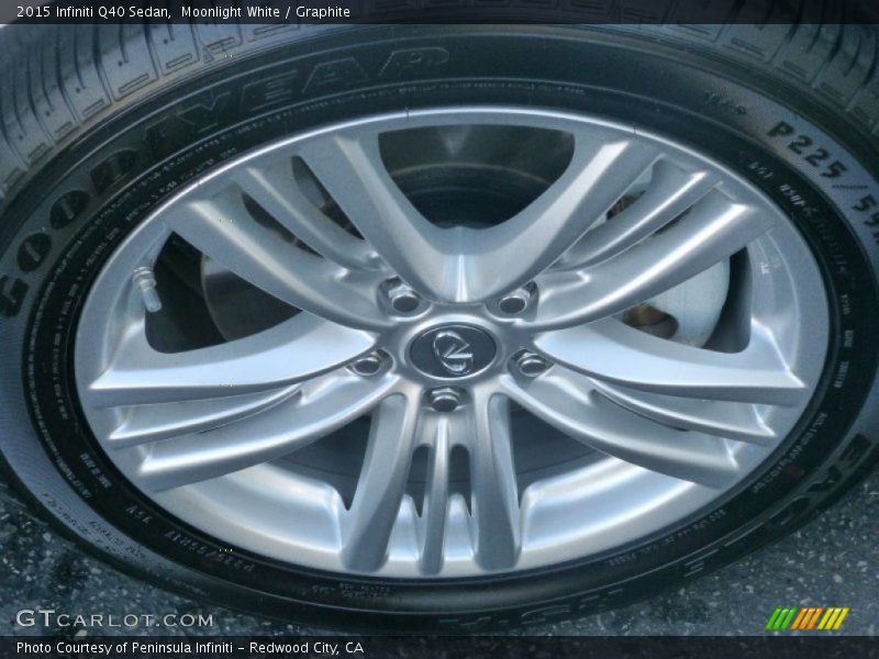  2015 Q40 Sedan Wheel