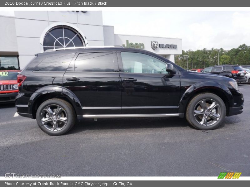 2016 Journey Crossroad Plus Pitch Black