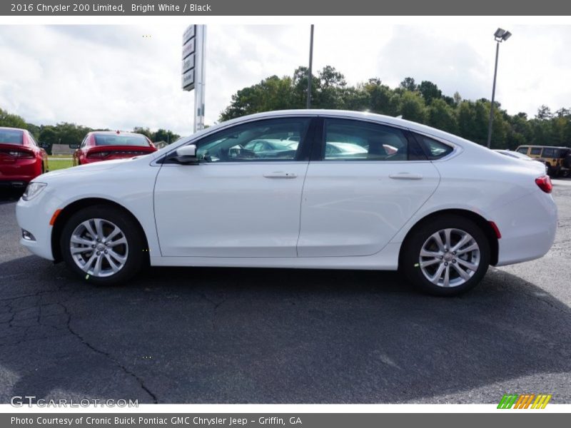 Bright White / Black 2016 Chrysler 200 Limited