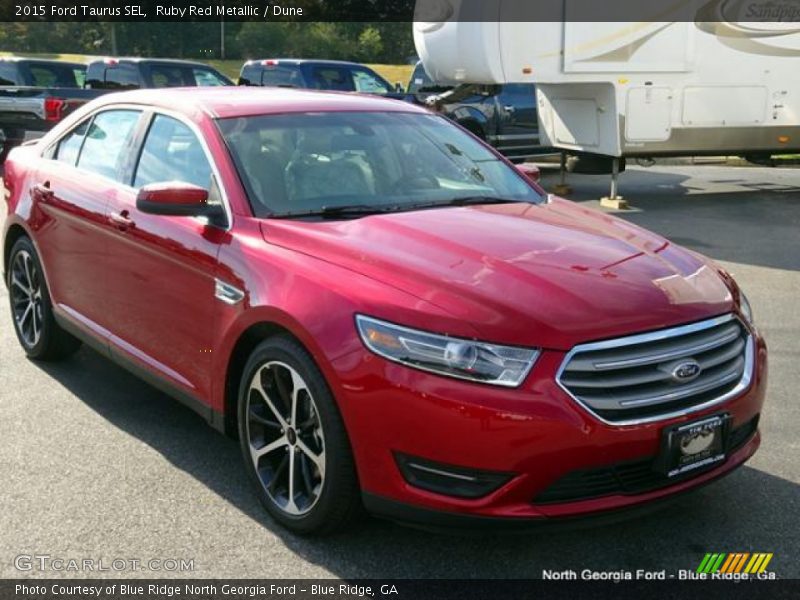 Ruby Red Metallic / Dune 2015 Ford Taurus SEL