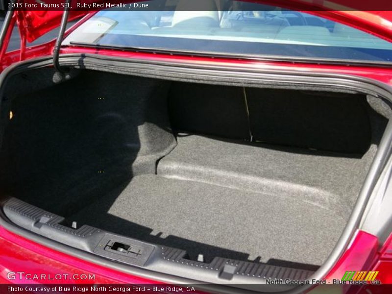 Ruby Red Metallic / Dune 2015 Ford Taurus SEL